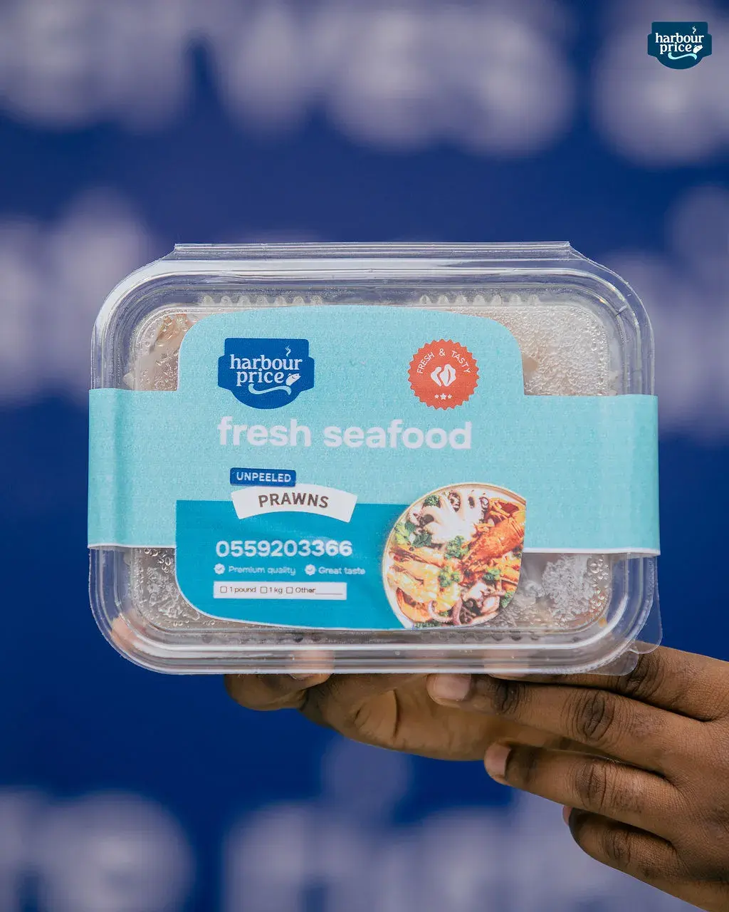 The mixed seafood pack held in the store